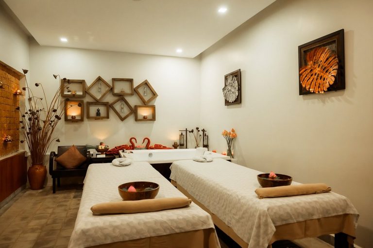 oil massage room 768x511