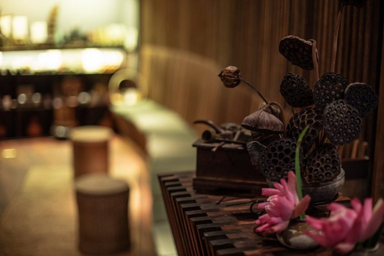 waiting area 1 768x512